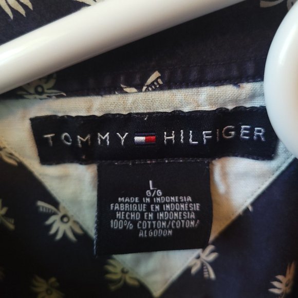 Tommy Hilfiger Men's Tropical Shirt - Picture 3 of 5